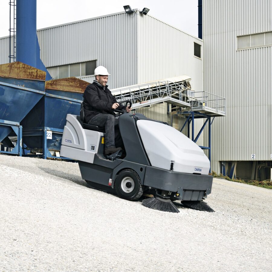 Barredora Nilfisk SR1601