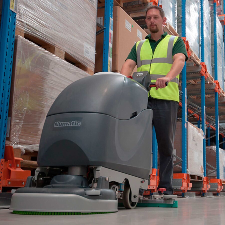 Fregadora Numatic TT4045